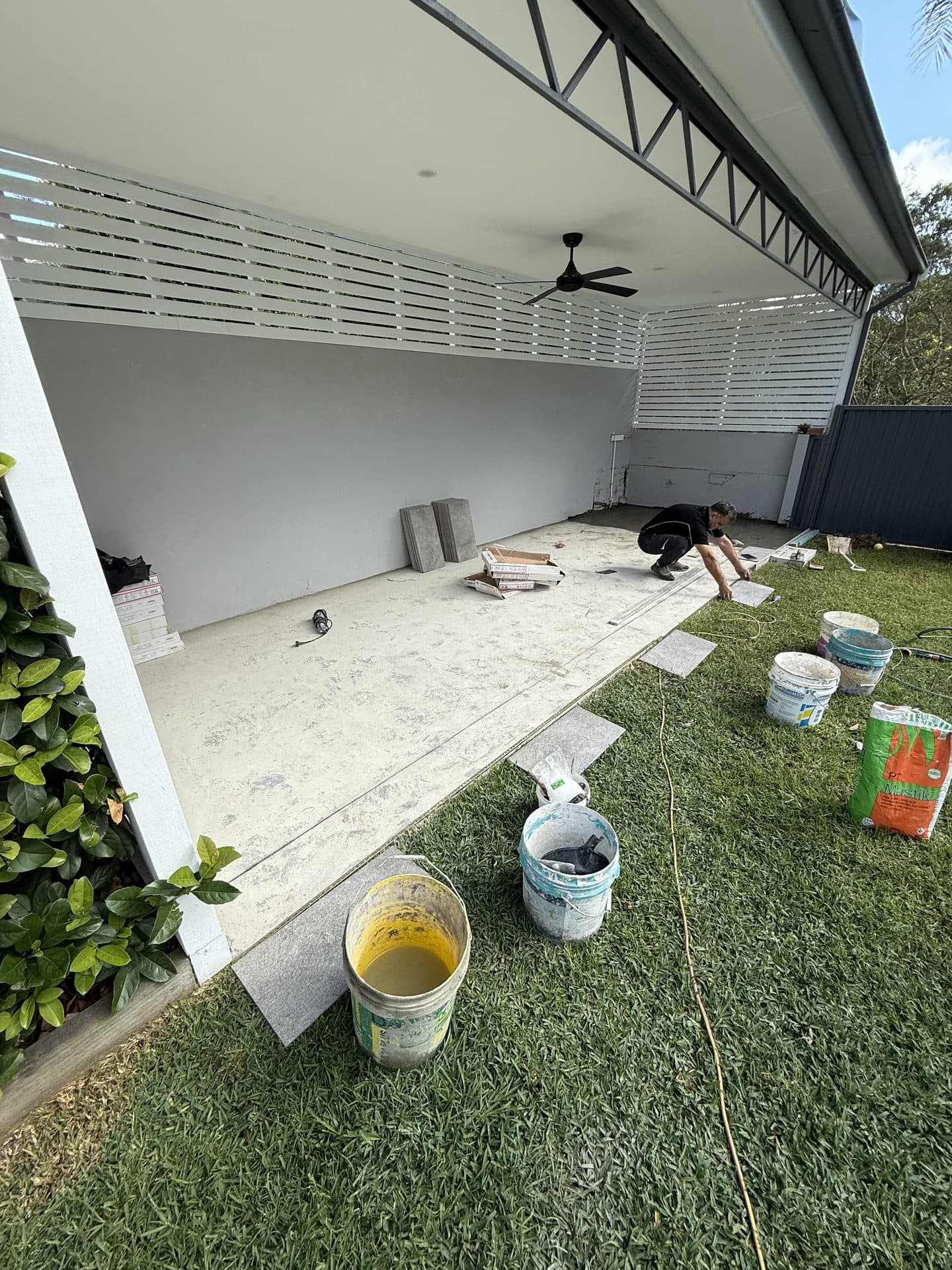 Shower Screen Replacement — before the Adelaide renovation